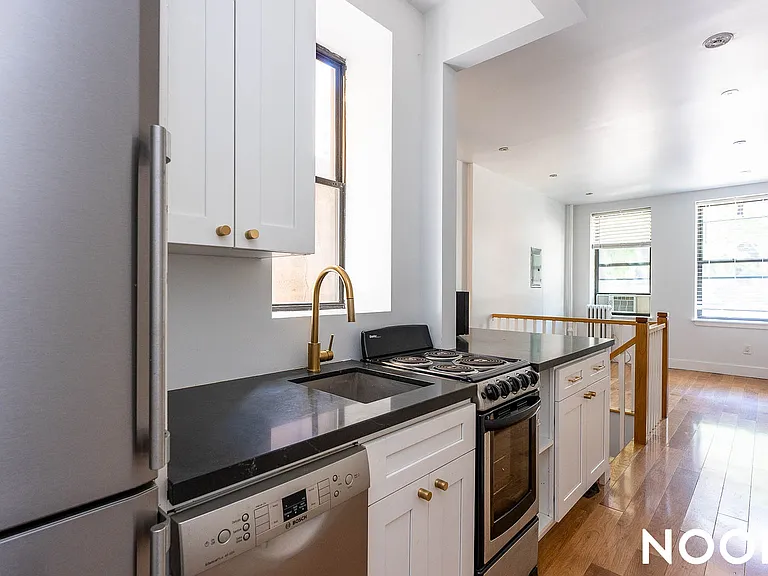 309 Washington Ave #A16 — Photo 2