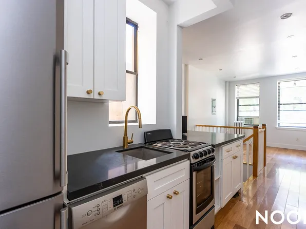 309 Washington Avenue image 1 of 16
