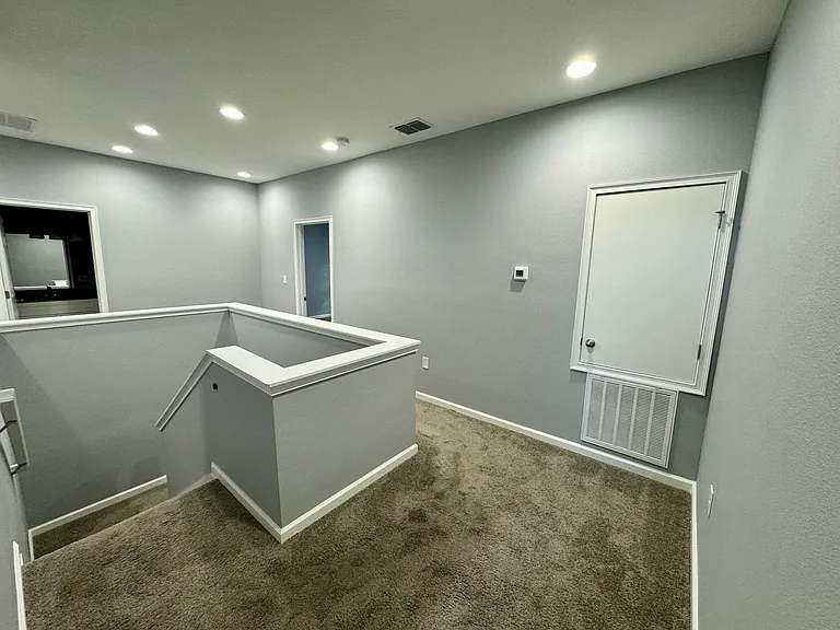 930 Lakefront Village Dr — Photo 9