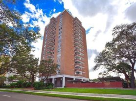 4015 Bayshore Blvd, Tampa, FL