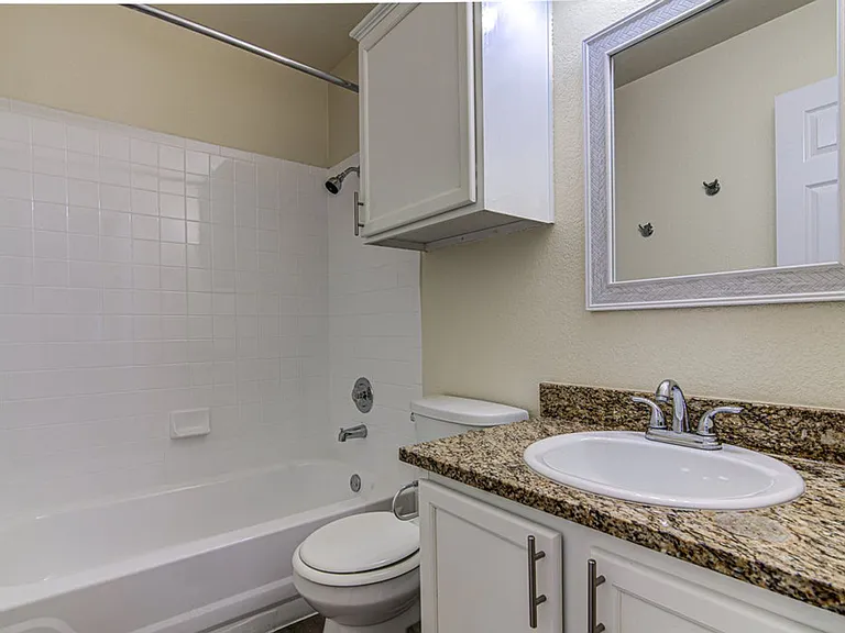 1604 Southwestern Trl — Photo 12