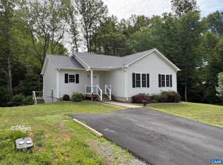275 Barrington Dr, Stanardsville, VA 22973