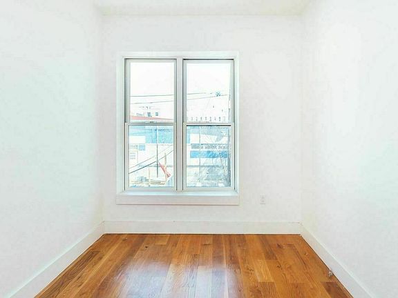2nd image of 1144 De Kalb Ave #2H