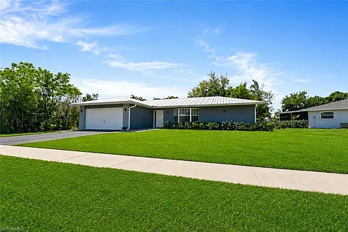 2250 Poinciana St Photo 1 2250 Poinciana St Photo 1