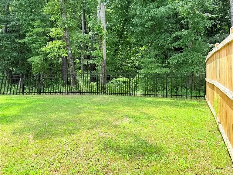 987 Evergreen Rd — Photo 13