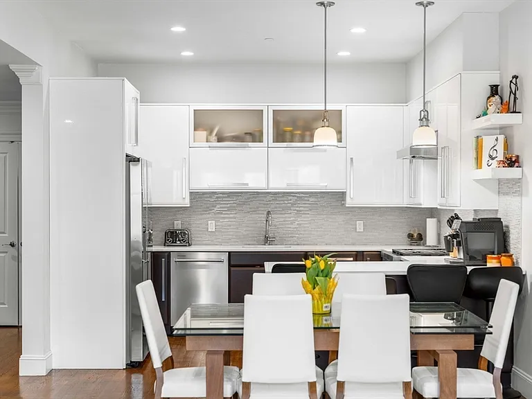 1471 Beacon St #Penthouse 10 — Photo 10