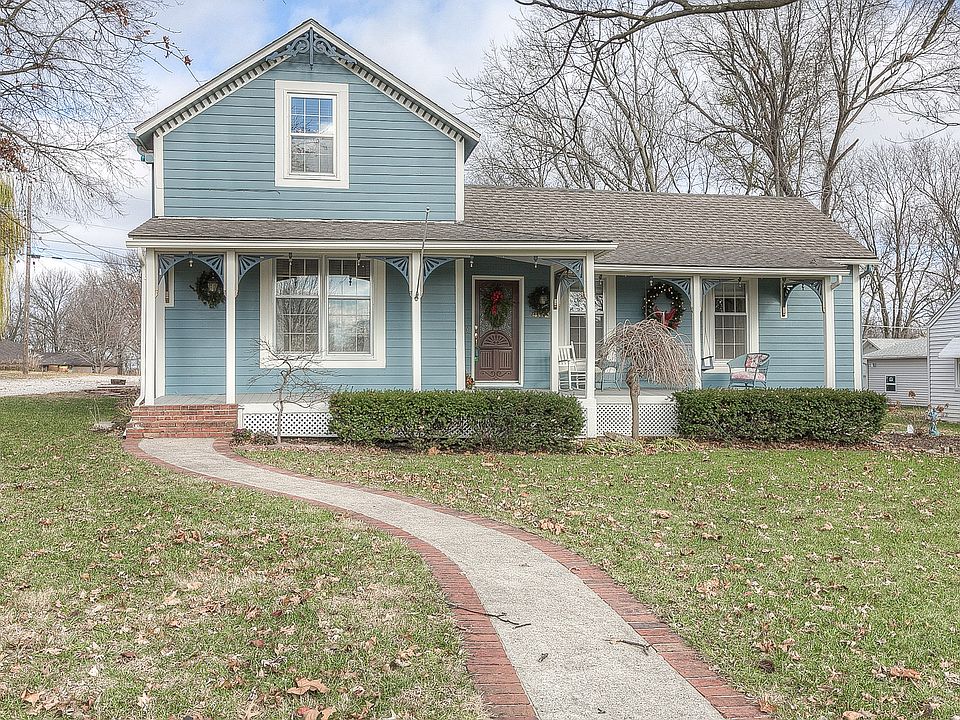 1st image of 402 College St