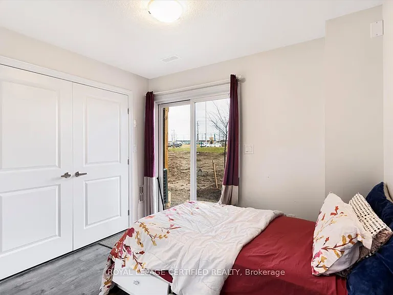 61 Soho St #25 — Photo 20