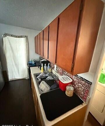 4th image of 216 N 37th St