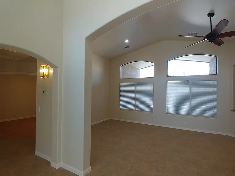 1004 W Dexter Way — Photo 6
