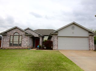 2913 Redwood Dr, Norman, OK 73071