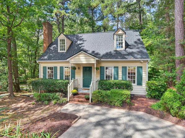 22 Cottage Woods Ct, Durham, NC 27713