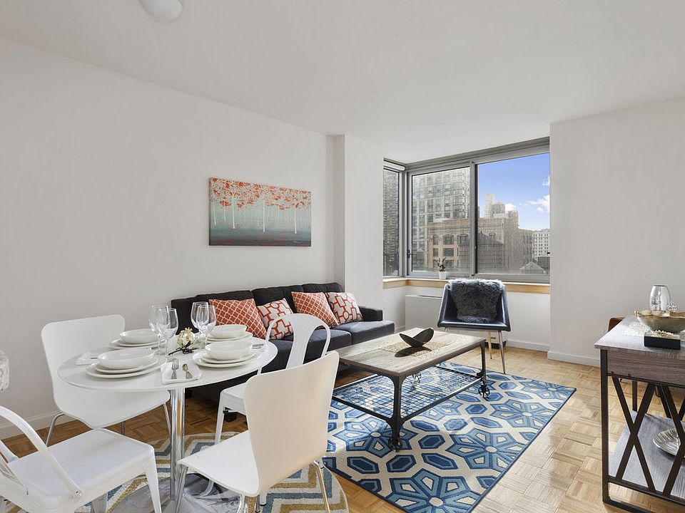 1st image of 35 W 33rd St APT 15D