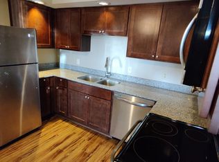 1609 10th St SE APT 4, Rochester, MN 55904