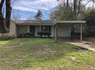 821 Robinhood St, Shreveport, LA 71106