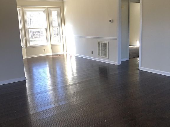 2nd image of 326 Kelsey Dr