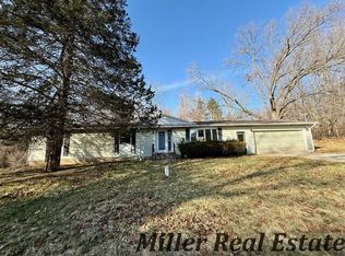 9926 Keller Rd, Delton, MI 49046