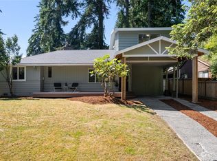 617 NE 204th St, Shoreline, WA