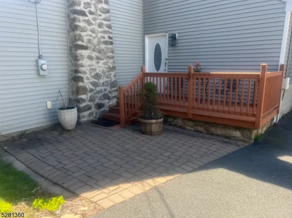 67 Point Pleasant Rd, Hopatcong Boro, NJ 07843