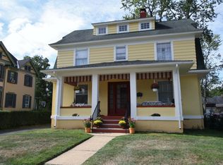 6 Lincoln Pl, Freehold, NJ 07728