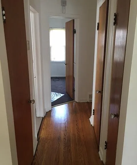 644 Mill St — Photo 2