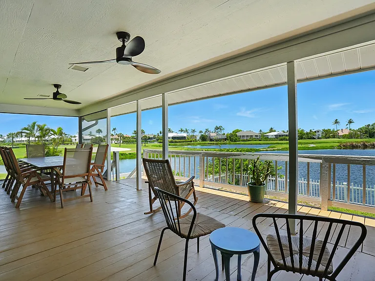 Mockingbird Dr — Photo 44