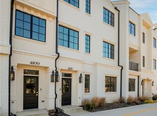 4111 S Champions Dr, Rogers, AR 72758