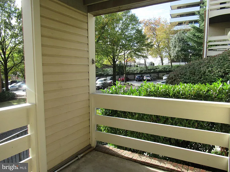 244 S Reynolds St #111 — Photo 23