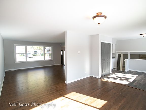5th image of 1028 W Nevada St