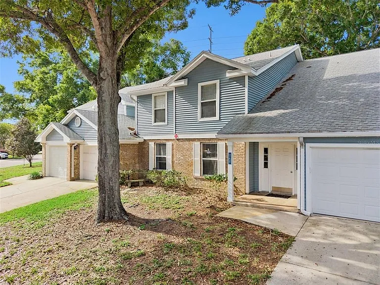 2258 Coach House Blvd #804 — Photo 2