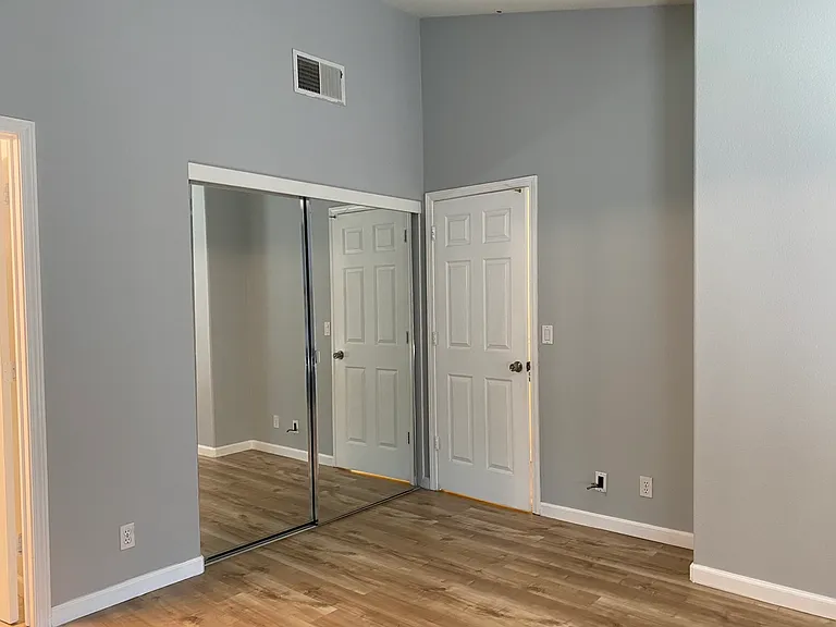 3078 Nattinger Ln — Photo 11