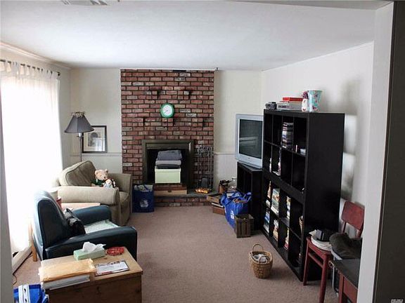5th image of 27 Henry Dr