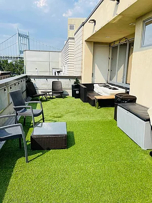 Rented by Voro New York | media 18