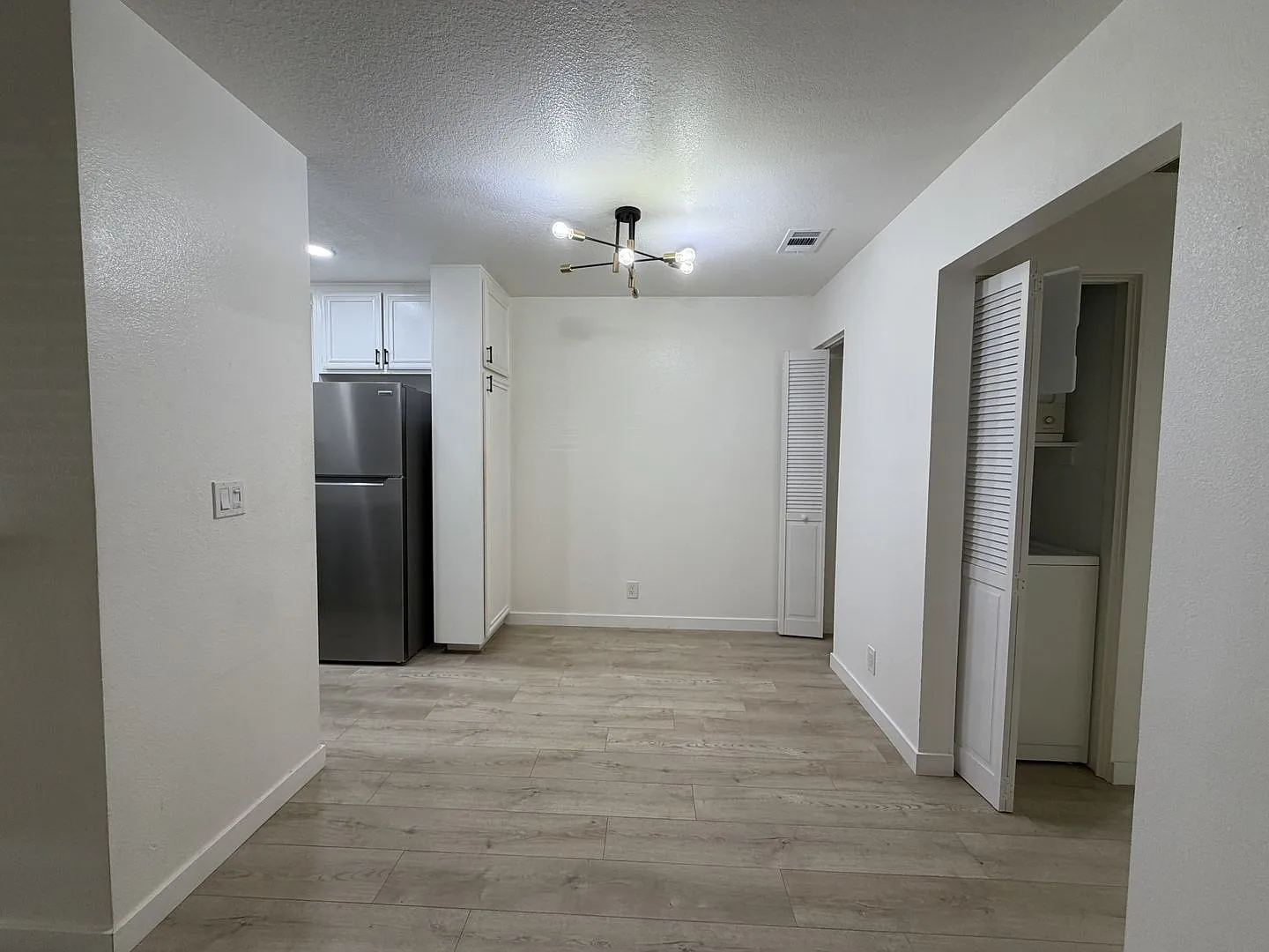 Lower: 2 Bedroom 2 Bath — Photo 3