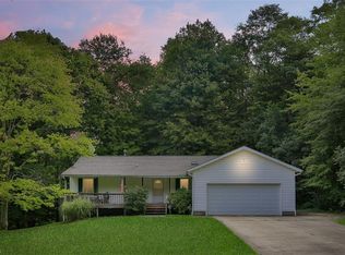 14195 Country River Ln, Newbury, OH 44065