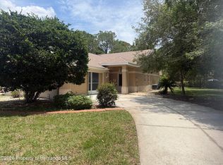 9443 Burnam Dr, Weeki Wachee, FL 34613