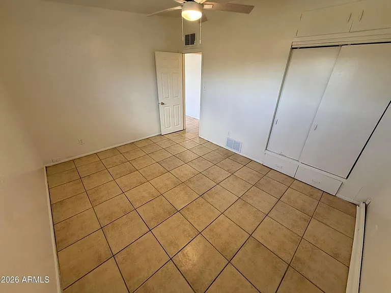 3839 W Hazelwood St — Photo 9