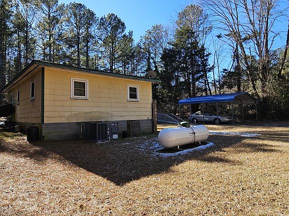 2nd image of 934 Shadylawn Rd