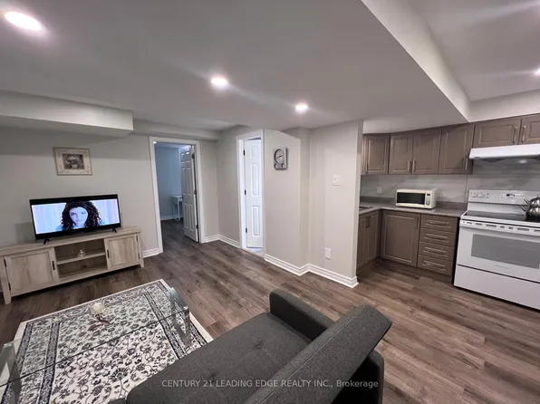109 Harvest Hills Blvd #Basement, East Gwillimbury, ON L9N 0B4