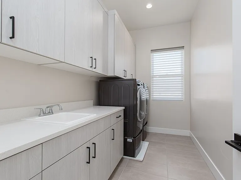 10797 Canyon Bloom Dr — Photo 38