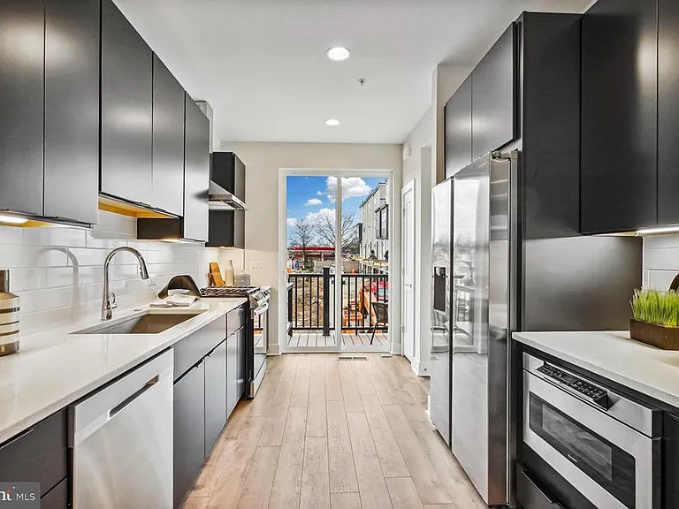 7333 Blade Dr — Photo 11