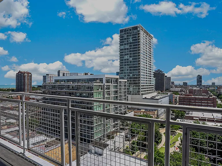 50 E 16th St #1210 — Photo 3