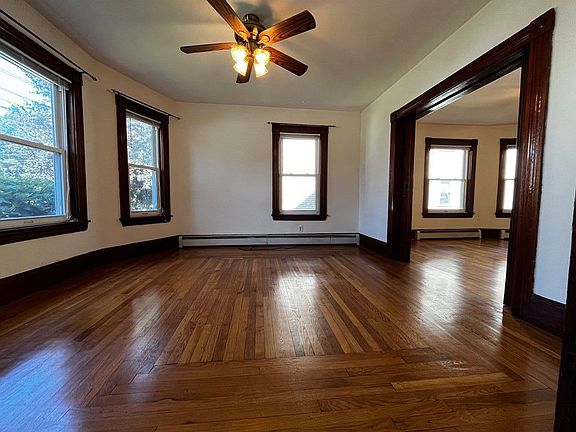3rd image of 88 Pleasant St Floor 1