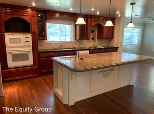 1242 S Mountain St, Visalia, CA 93277