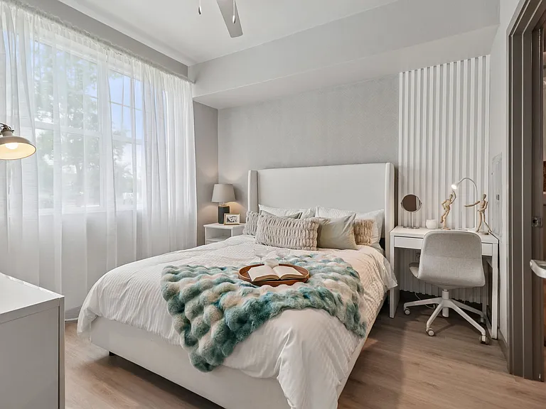 Remi West Dallas — Photo 11
