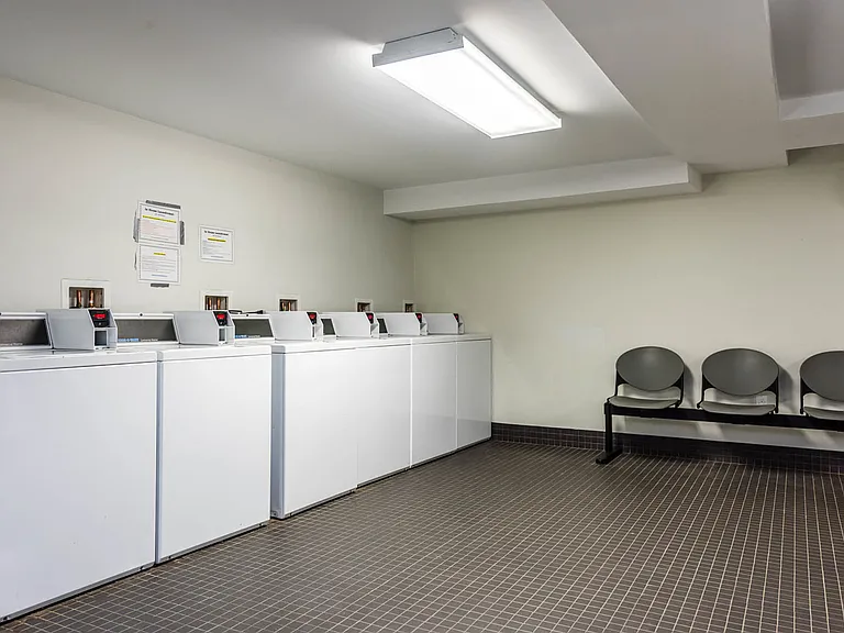 1635 Putnam Ave #5D — Photo 9
