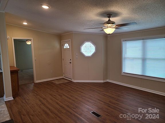 2nd image of 2470 Albany Dr #18