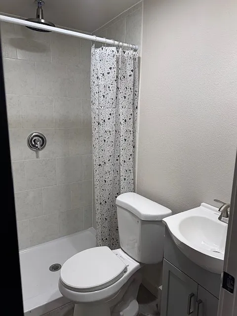 Building Photo - 932 SE Byers Ave #1