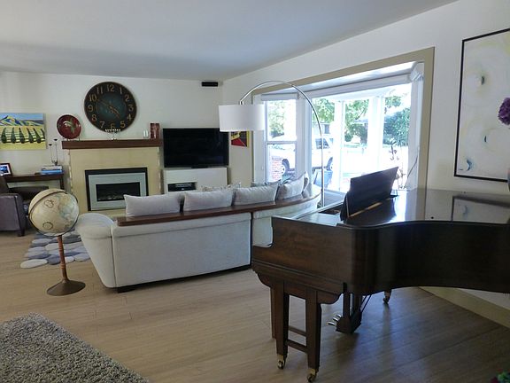 4th image of 5638 Spilman Ave