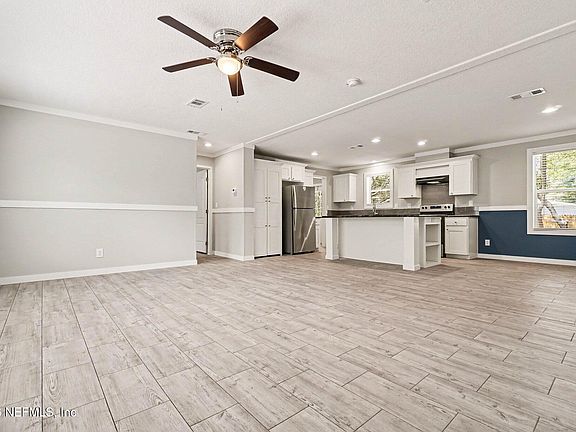 2nd image of 85083 CONDOR Lane